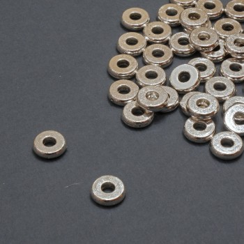 Furnitură pentru mărgele, inserție internă, diametrul 2,5 mm ±, diametrul 7,5x2 mm ±, metal argintiu, ambalare 20 g, 40 bucăți (+ -)