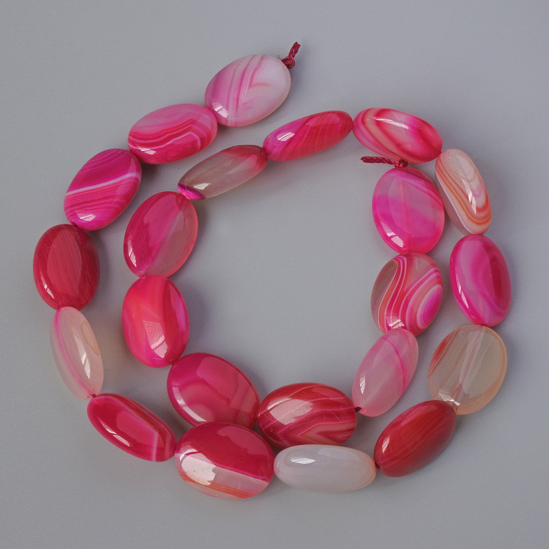 Mărgele de agat roșu zmeură, piatră naturală, oval, diametrul 13x18 mm, lungime 40 cm, pe șnur