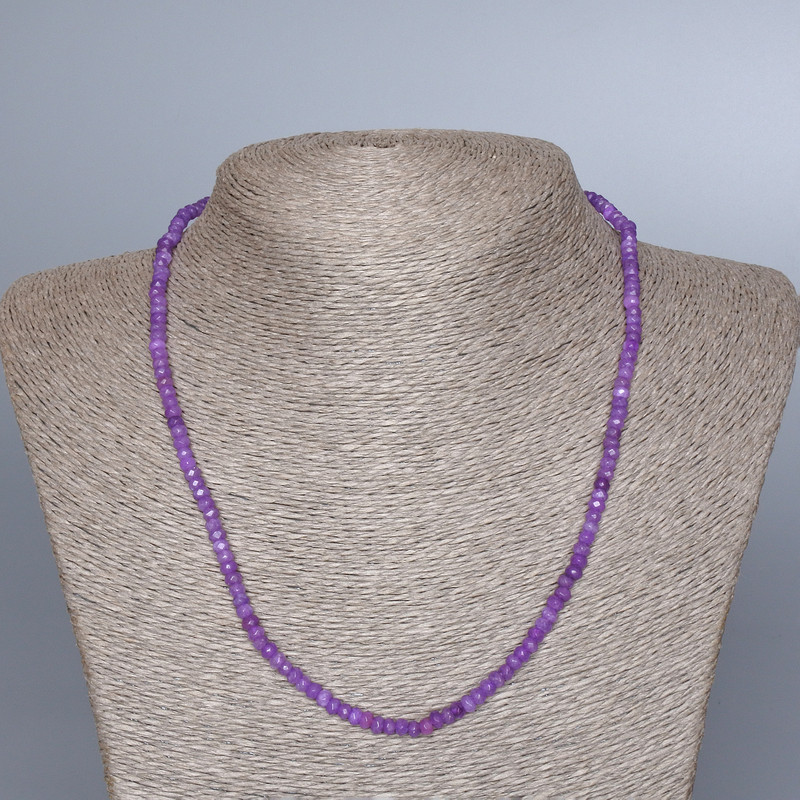 Colier din ametist sintetic tăiat în rondel facetat, diametrul aproximativ 4x2,5 mm, lungime 48 cm ±