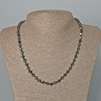 Colier din hematit, formă poligonală, diametru 6×6 mm, lungime 47 cm ±