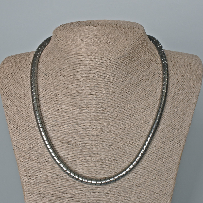 Colier din hematit „Zigzag”, diametru 6x5 mm+-, lungime 48 cm+