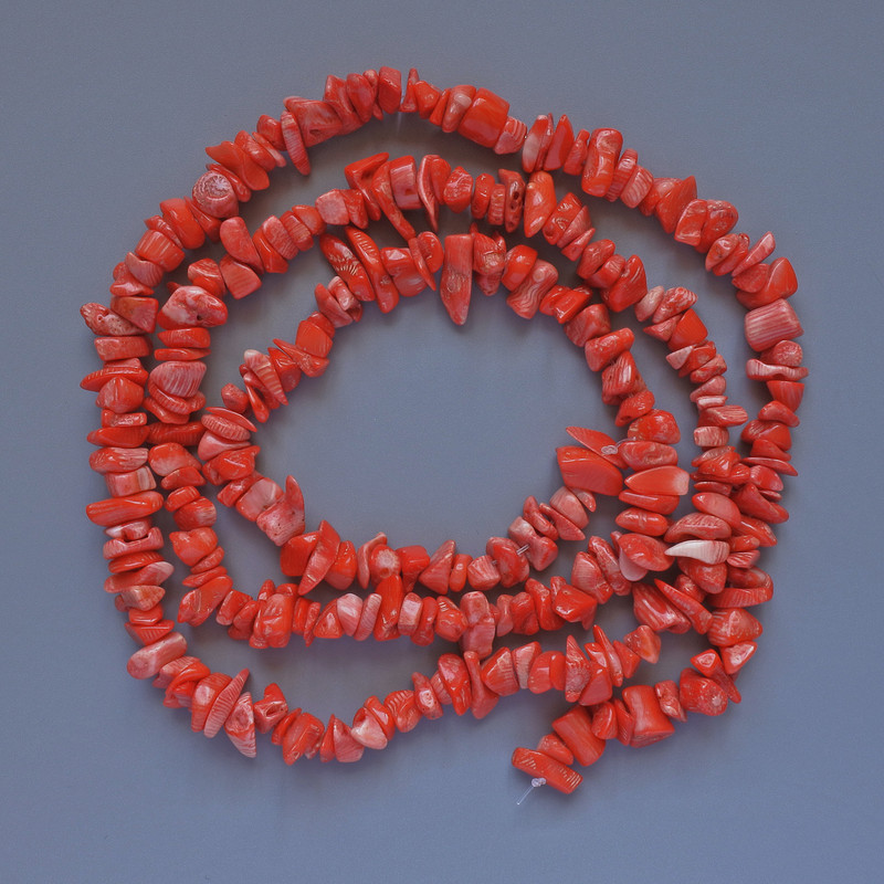 Mărgele din coral portocaliu morcov natural, fragmente, diametrul 9x4 mm, lungime 90 cm, pe fir