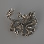Broșă pandantiv Dragon argintiu din metal 44×37 mm