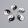 Pandantiv Yin Yang, diametrul 18 mm, lungimea 22 mm, gaură de 2,5 mm, set de 5 bucăți ±, culoare argintie a metalului