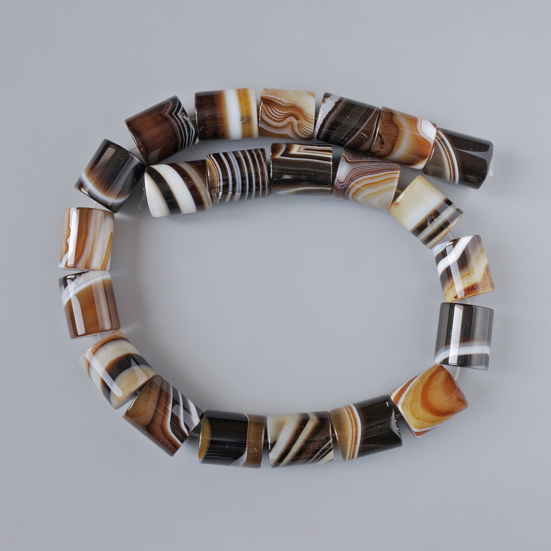 Mărgele de agat maro, piatră naturală cilindrice, diametrul 15×18 mm, lungime aproximativă 39 cm, pe sârmă