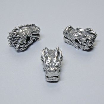Mărgea-inserație „Dragon”, diametrul 12×8×7 mm, gaură 2,4 mm, culoare argintie a metalului, 1 bucată
