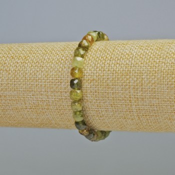Brățară Grosular verde granat, piatră naturală tăiată în cuburi, diametru 6 mm +/- (pe bază elastică), lungime 18 cm+