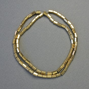 Mărgele de hematit hexagonale cu colțuri rotunjite, culoare auriu deschis, diametrul 5×3 mm, lungime aproximativă 42 cm, șir