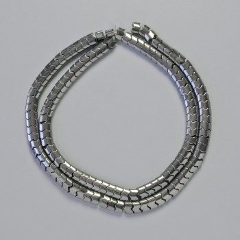 Mărgele de hematit în formă de șarpe, zigzag, culoare neagră, diametru 5×4×3 mm, lungime aproximativă 40 cm - șir