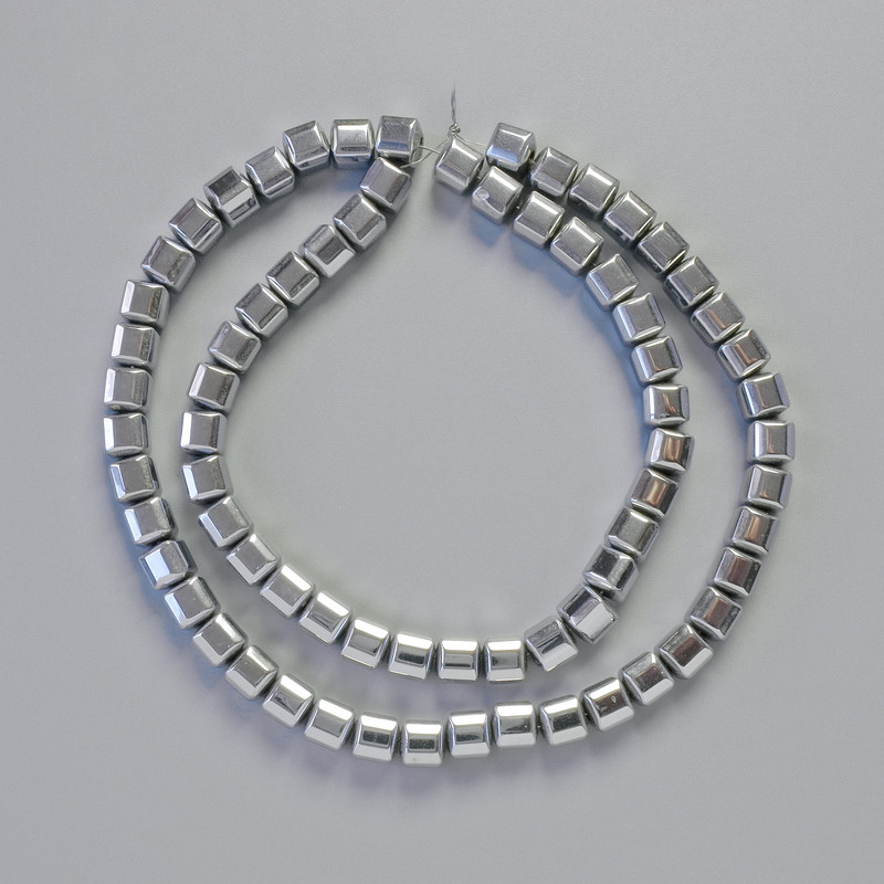 Mărgele hematit cuburi, culoare argintie, diametru 6x6 mm, lungime aproximativă 41 cm, șir