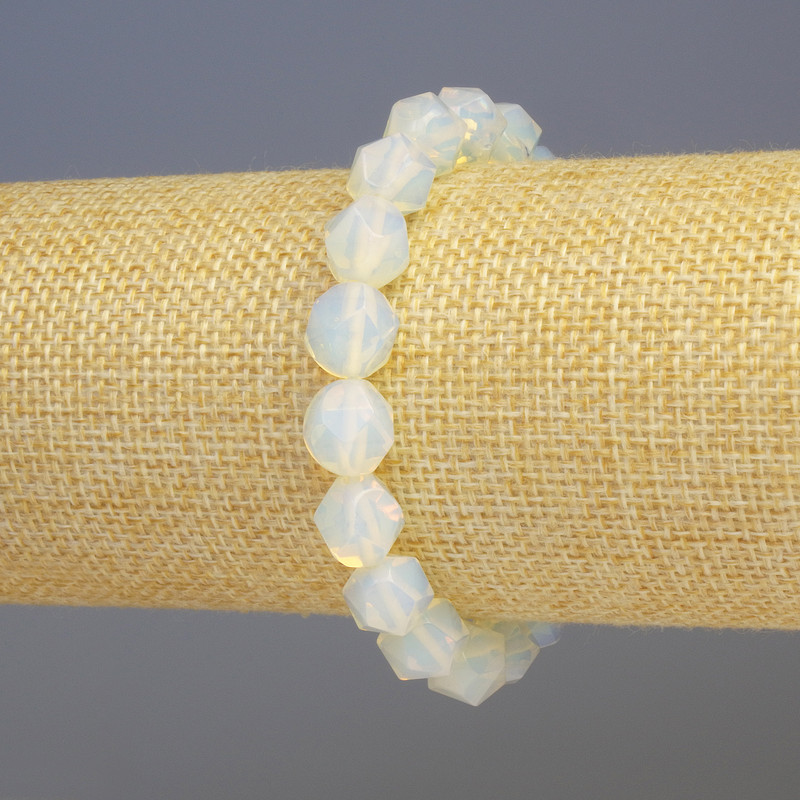 Brățară din opalit sintetic, piatră lunară multifacetată, diametrul 8x8 mm, lungime 18 cm, elastică