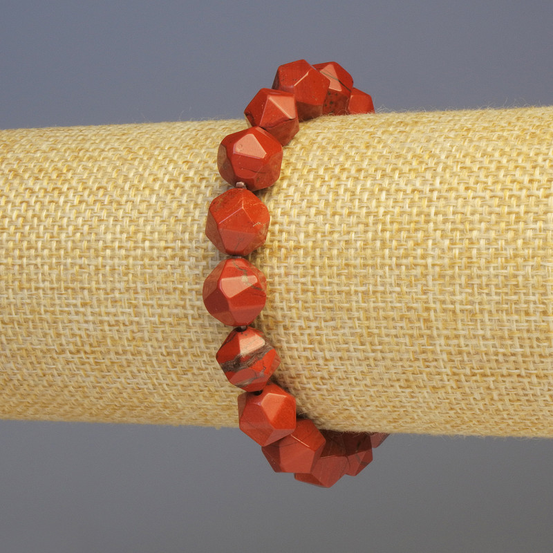 Brățară din jasper roșu natural, piatră multifațetată, diametru 8×8 mm, lungime 18 cm, pe elastic