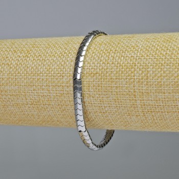 Brățară din hematit cu design șarpe în zig-zag, culoare argintiu, diametrul 5×4×3 mm, lungime 18 cm, elastic