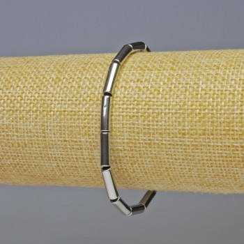 Brățară din hematit, cilindrică, culoare argintiu deschis, diametrul 12x4 mm, lungime 18 cm, elastic