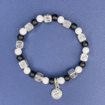 Brățară din agat alb artificial și șungit - mărgele rotunde, diametru aproximativ 6 mm, lungime 18 cm, fir elastic