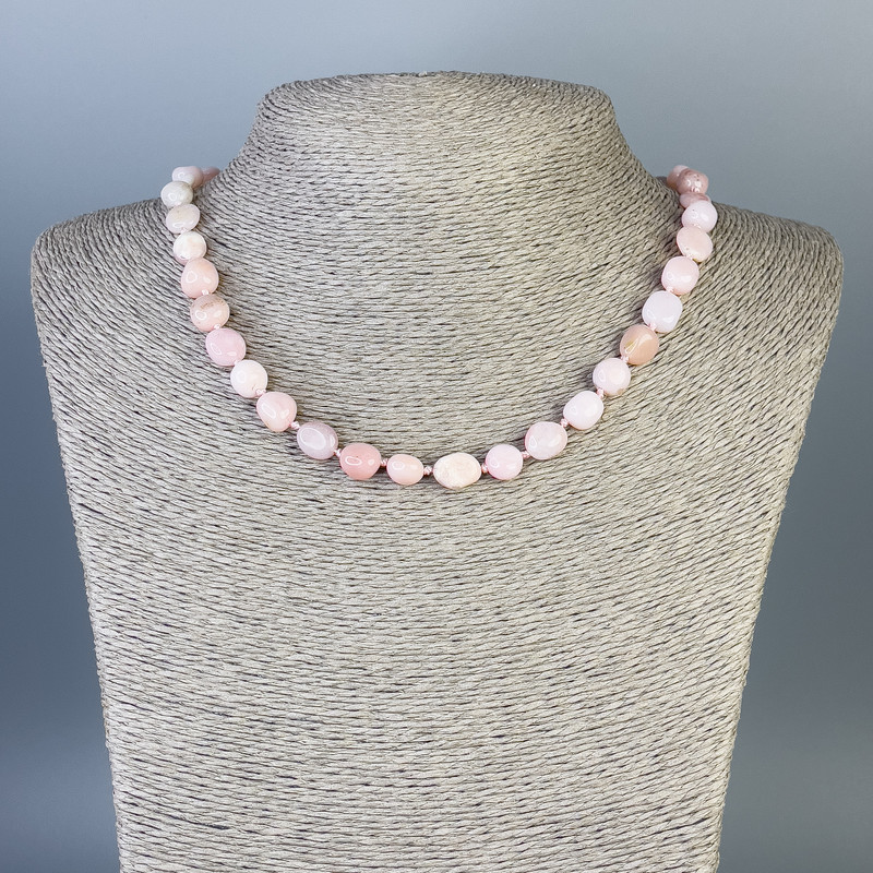 Colier din opal roz gativka, diametrul 11x8 mm +-, diametrul 10x7 mm +-, lungime 48 cm +