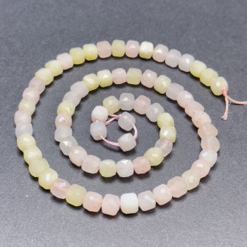Mărgele din morganit pe șnur, cuburi facetate, diametru 5 mm, lungime 37 cm
