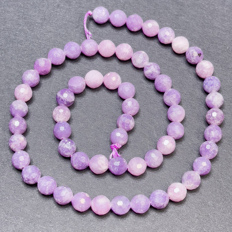 Mărgele din lepidolit pe șnur, bile fațetate, diametrul 6 mm, lungime 36 cm