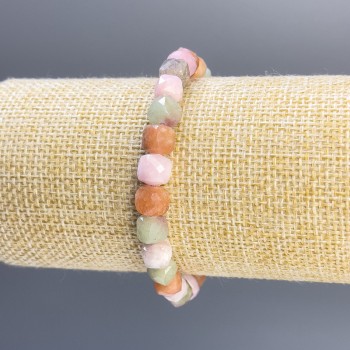 Brățară din jadelit cu cuburi fațetate, diametrul de 7 mm, lungime 18 cm, pe elastic