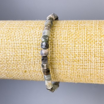 Brățară din smarald cu cuburi tăiate, diametru 5x5 mm, lungime 18 cm, bandă elastică