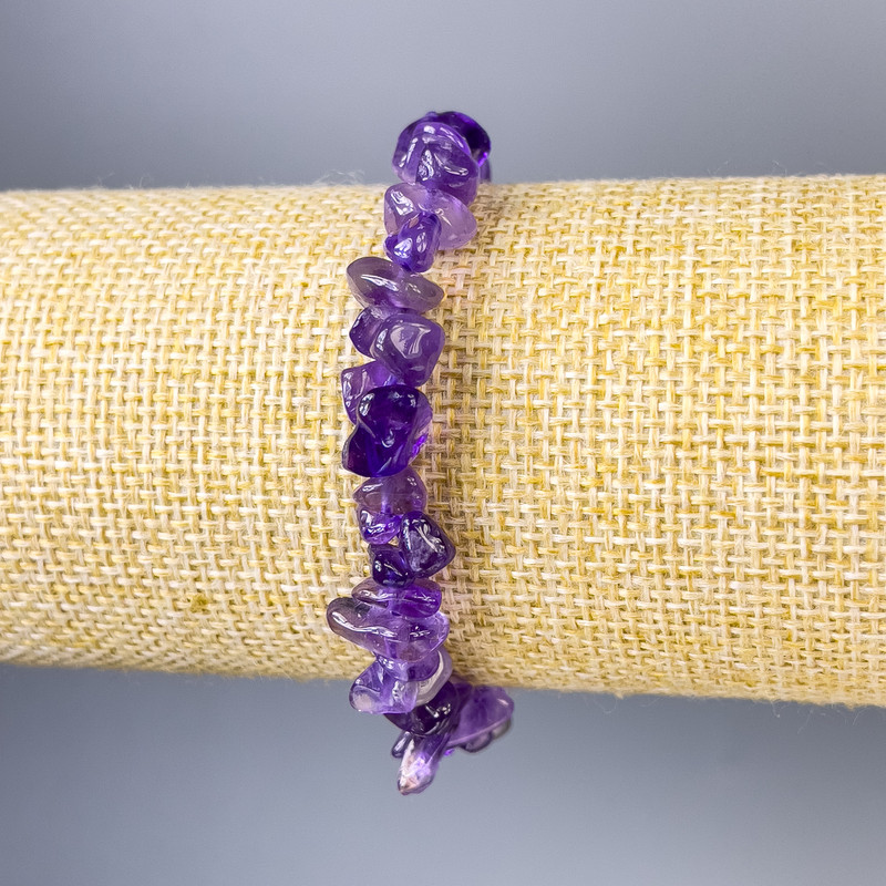 Brățară din cioburi de ametist, diametre 12x3 mm +/-, diametre 7x4 mm +/-, lungime 18 cm +/-, brățară elastică