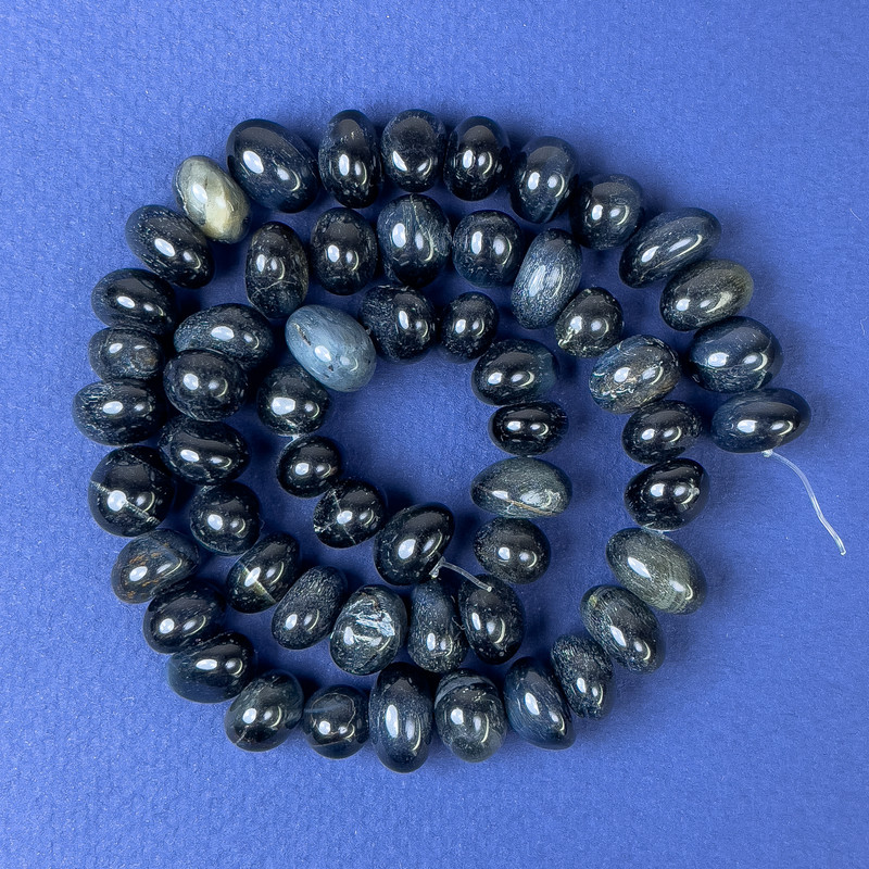 Mărgele Ochiul Șoimului, fațetate 8–13x8–10 mm, pe fir, lungime 40 cm