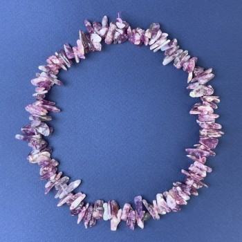 Mărgele din turmalin – cioburi în formă de ac, 9-18×2-6 mm, pe șnur, lungime 39 cm+