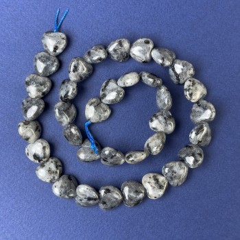 Mărgele de labradorit în formă de inimă 11×12×6 mm ±, pe șnur, lungime 39 cm+