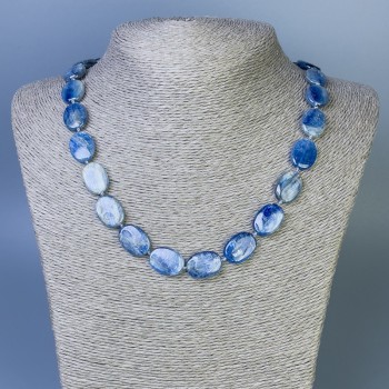 Colier din cinianit, oval 18×13 mm, lungime 50 cm, cu închizătoare