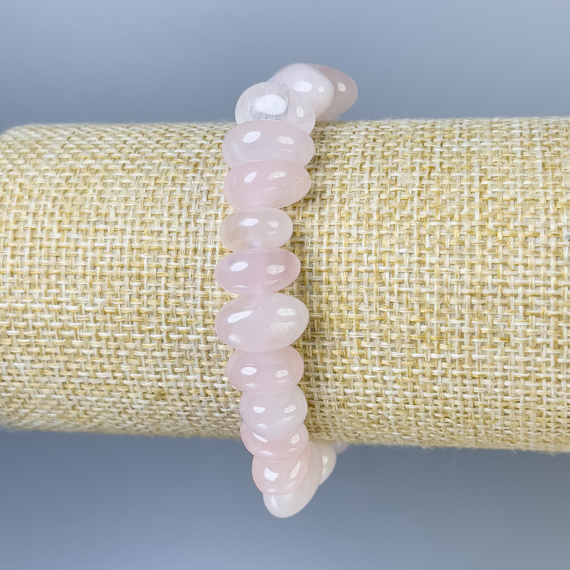 Brățară din cuarț roz, tăiat facetat, diametrul 10-12×8 mm, lungime 18 cm, elastică