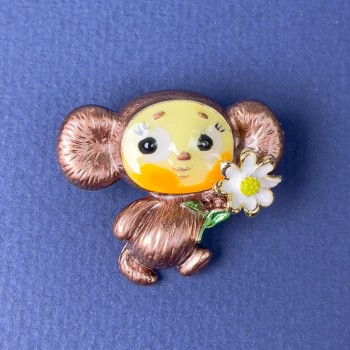 Broșă Cheburashka maro, galben, alb, email, metal auriu 28×31 mm