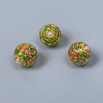 Mărgea Cloisonné cu email verde, roșu și albastru, diametrul 10 mm, gaura de 2 mm, culoare metalului auriu, 1 buc.