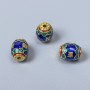 Mărgea Cloisonné baril cu email colorat: albastru, verde, roșu; diametrul 8×10 mm; gaură de aproximativ 1,5 mm; culoare aurie a metalului; 1 bucată