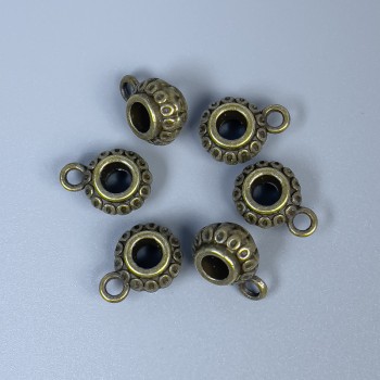 Furnitură bail, culoare bronz, dimensiuni 12×8×6 mm ±, găuri diametru 4 mm ±, diametrul 2 mm ±, ambalaj 20 g (~18 buc.)