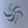 Pandantiv Lună, culoare argintie, dimensiuni 18x9-51,5 mm, orificiu de 1,5 mm ±, ambalaj 32 buc.