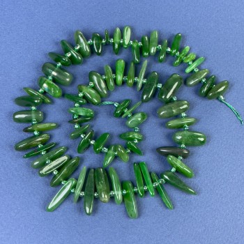Mărgele Jadeit, formă ac, 13-18×3-5 mm, +/- cu mărgele pe fir, lungime 39 cm+