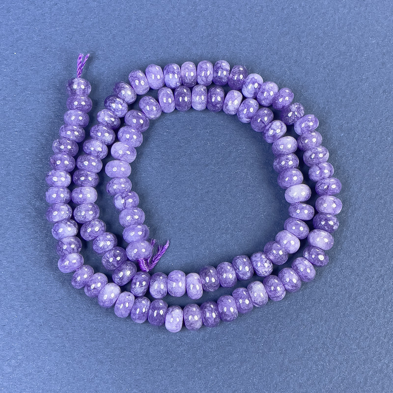 Mărgele de lepidolit rondelle 6x4 mm pe șnur