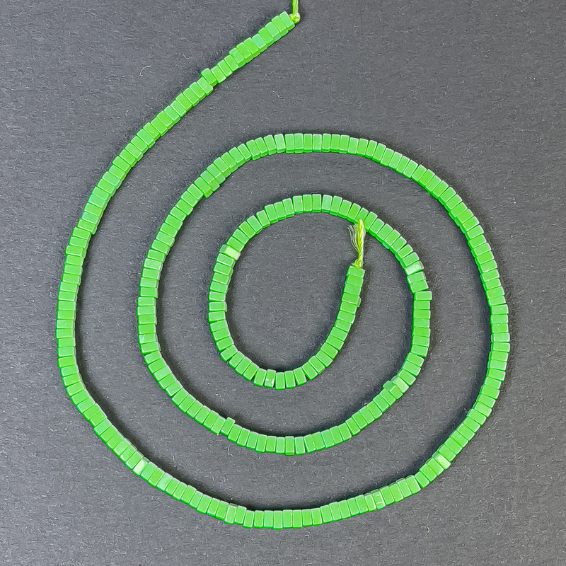 Mărgele din varizit, rondel pătrat, 2,5×1 mm, pe șnur, lungime 39 cm