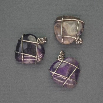 Pandantiv inimă cu ametist în montură argintie, diametrul 21x21 mm, lungimea 27 mm