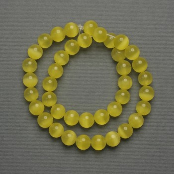 Mărgele «ochi de pisică» galbene (artificiale) bile netede, diametrul 10 mm, pe fir, lungime 38 cm+