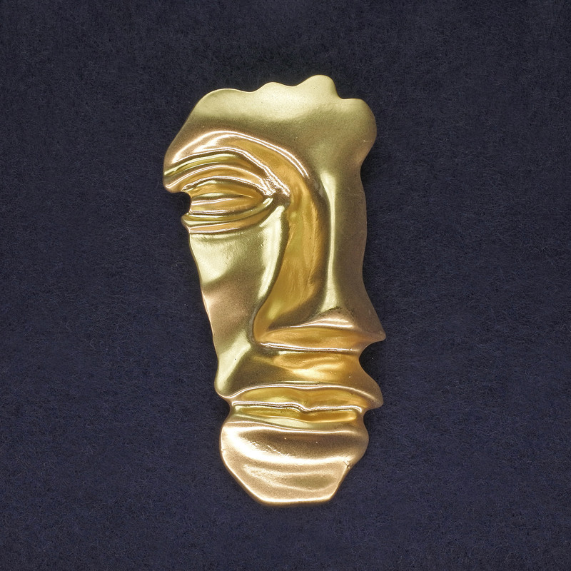 Broșă Accent Față, culoare aur mat, 78x40 mm, +/- metal auriu