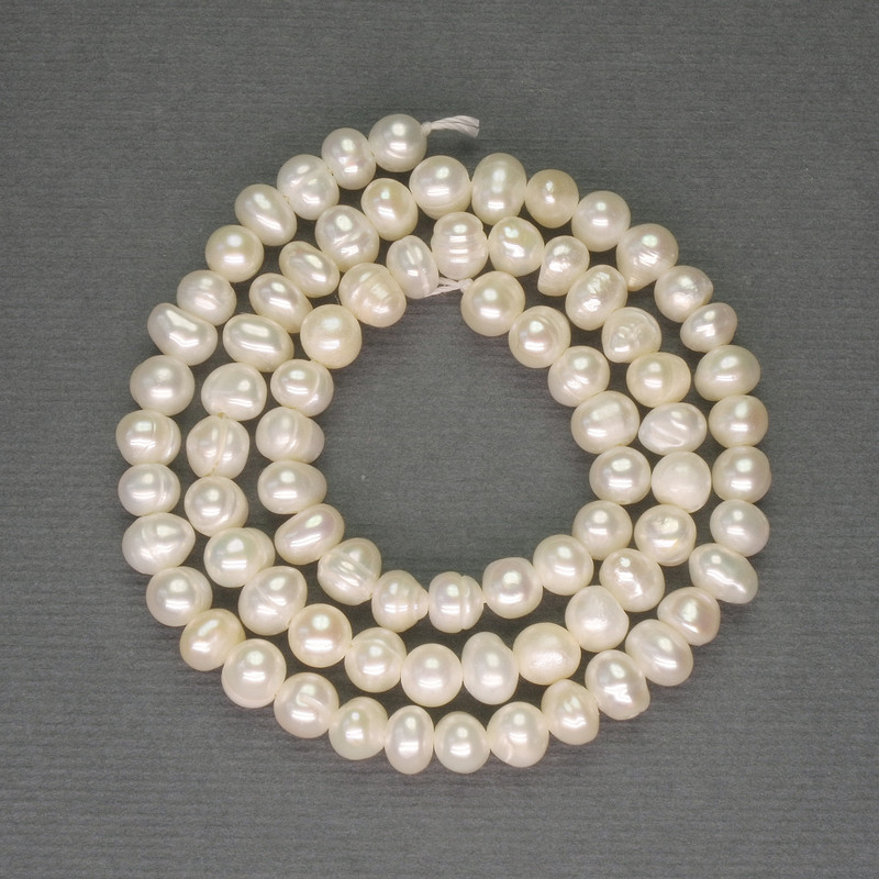 Perle de râu albe, ovale, pe șnur, diametru 5×5–5,5 mm, lungime 35 cm+