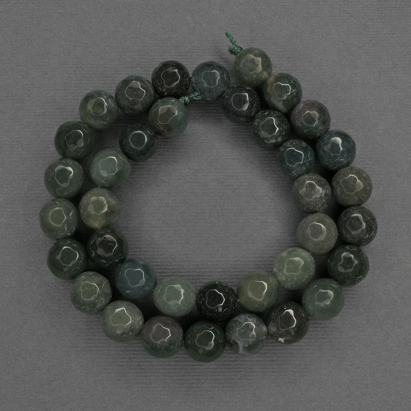 Mărgele din jasper verde, tăiate, cu diametrul de aproximativ 10 mm, pe șnur de 37 cm