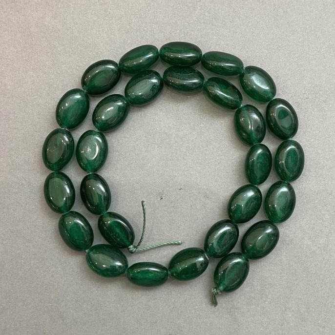 Mărgele de crizoprază ovale, diametrul 13×10 mm, pe fir, lungime 39 cm+