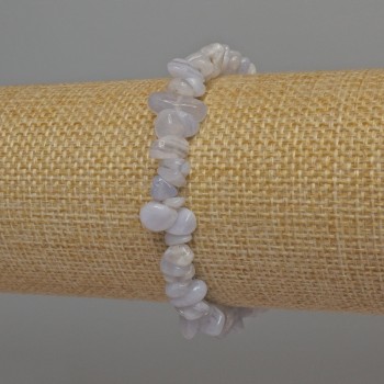 Brățară din agat albastru — cioburi, diametrul 8-10×2-4 mm ±, lungime 18 cm ±, pe elastic