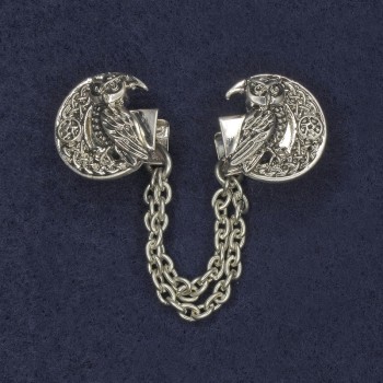 Broșă pentru cardiganuri din metal argintiu, diametrul părții decorative aproximativ 20 mm, lanț de aproximativ 9 cm