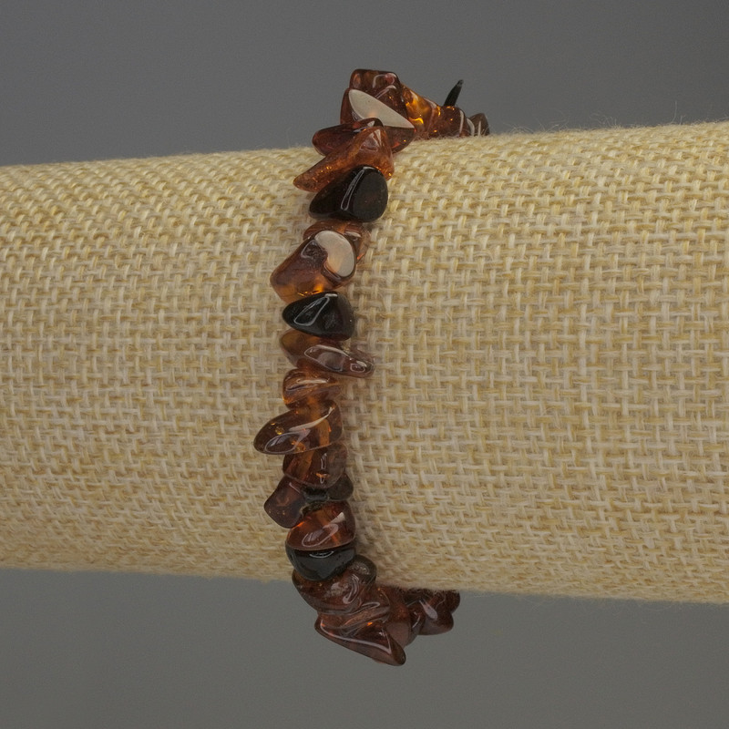 Brățară din chihlimbar – granule 7×4–5 mm, lungime 18 cm, elastică