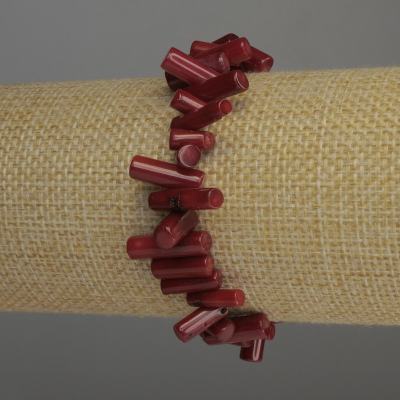Brățară din coral în formă de coloane, diametrul 8–15×3–5 mm, lungime 18 cm, extensibilă