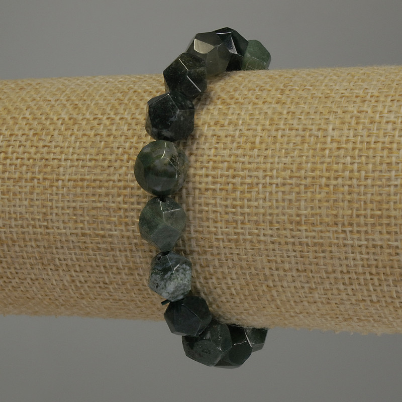 Brățară din jasper verde, cu fațete multifacetate, diametrul 10×8 mm, lungime 18 cm, elastică