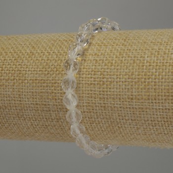 Brățară cu cristal de munte facetat în bi-conuri, diametru 6 mm, lungime 18 cm, pe elastic